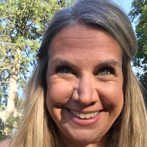 Meet your Posher, Stacy